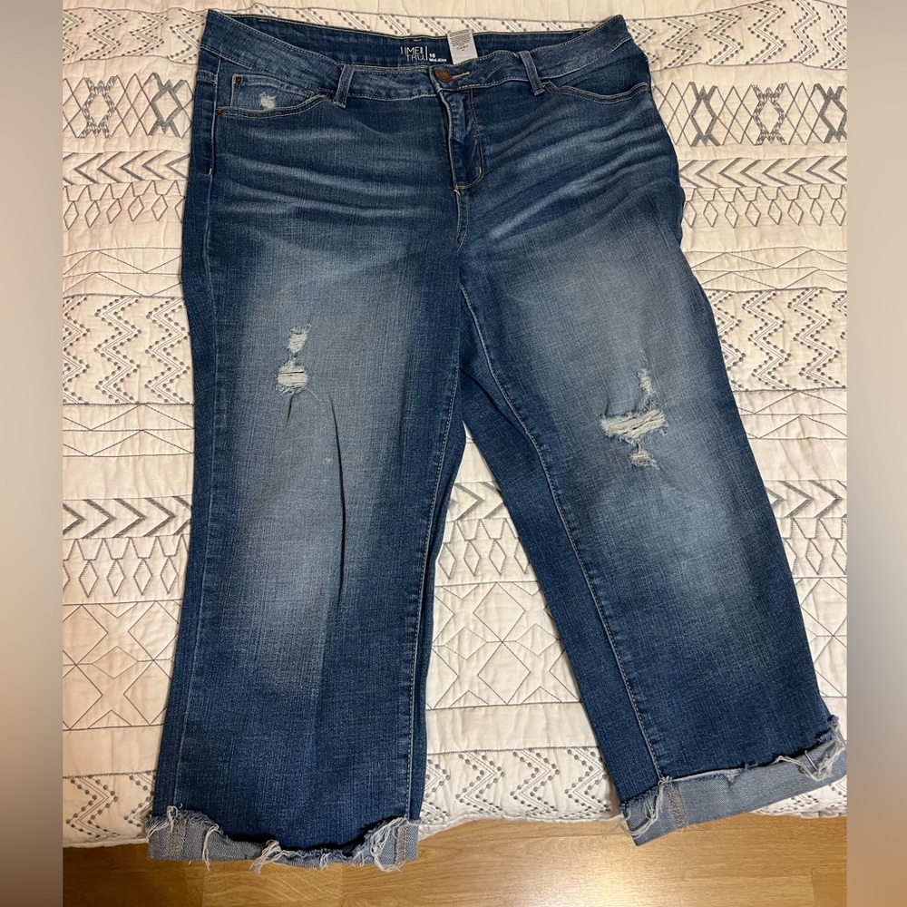 Ladies, blue, jean Capri with cuff leg, factory distressed, sz 16